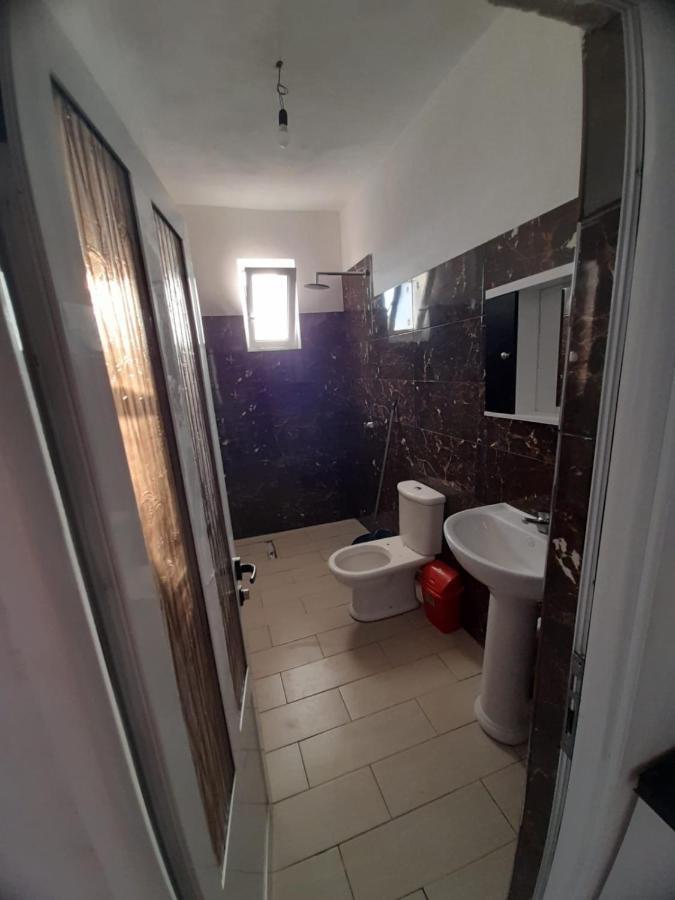 Hotel Rey Garden 2 Vlorë Exterior foto